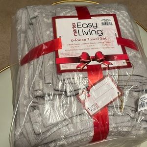 Gray & white Martex Easy Living Towel set